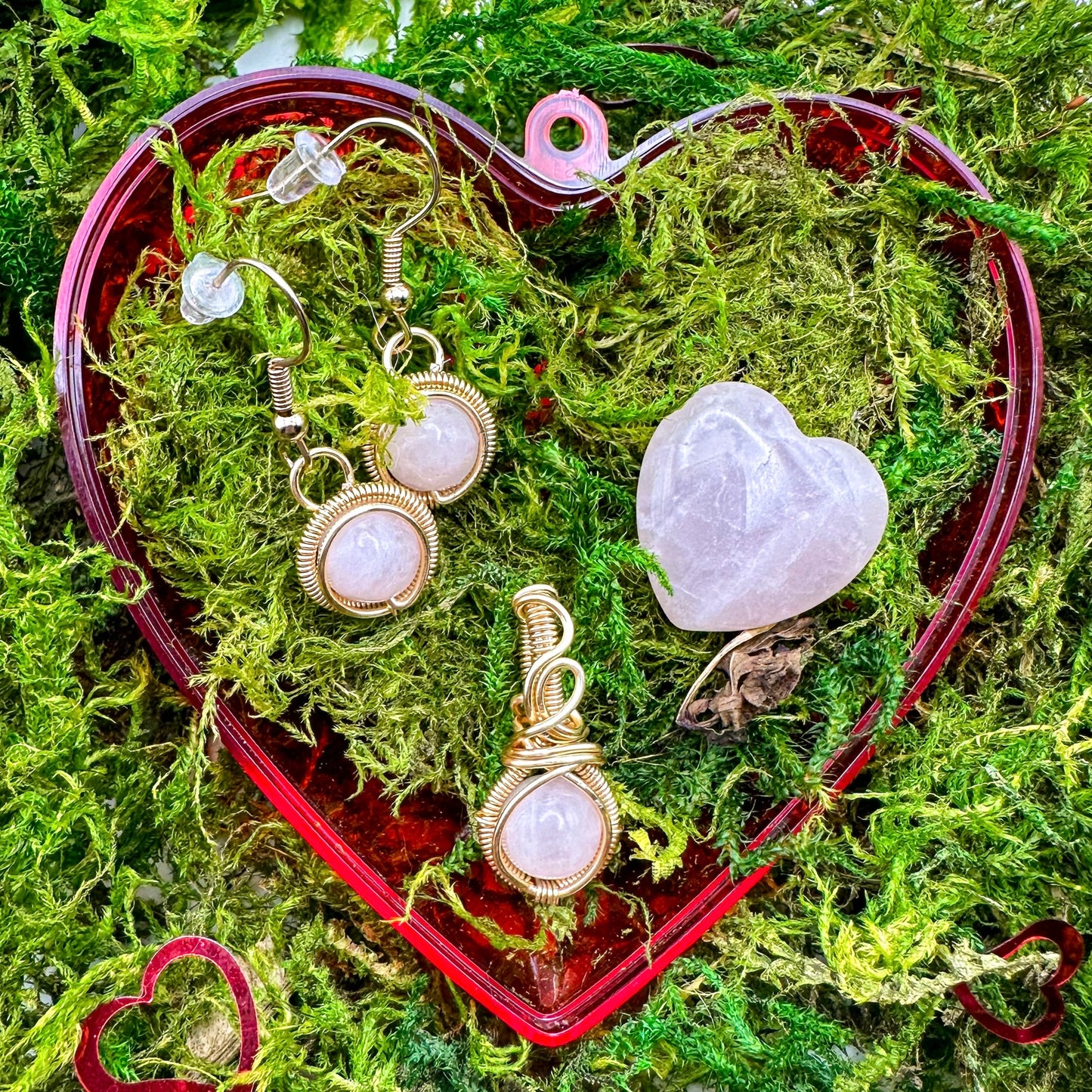 Rose Quartz Mini Heart | Gold